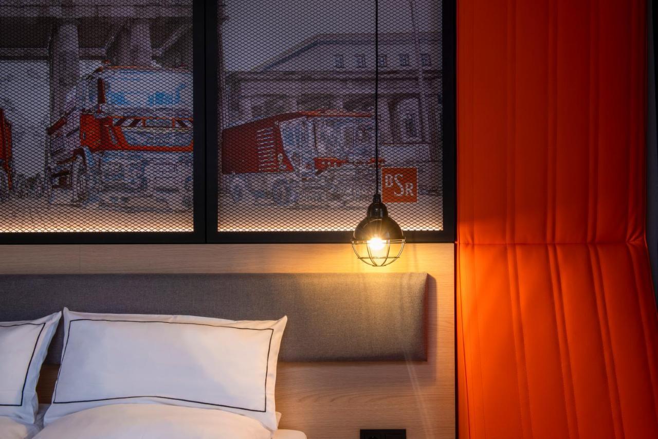 Hotel Ibis Styles Berlin Treptow Exterior foto