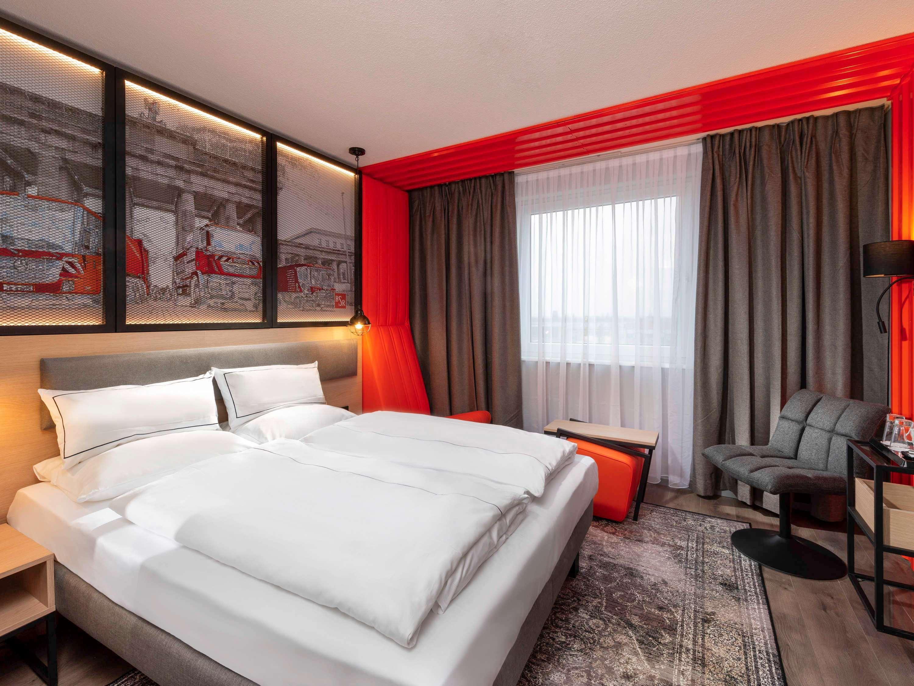 Hotel Ibis Styles Berlin Treptow Exterior foto