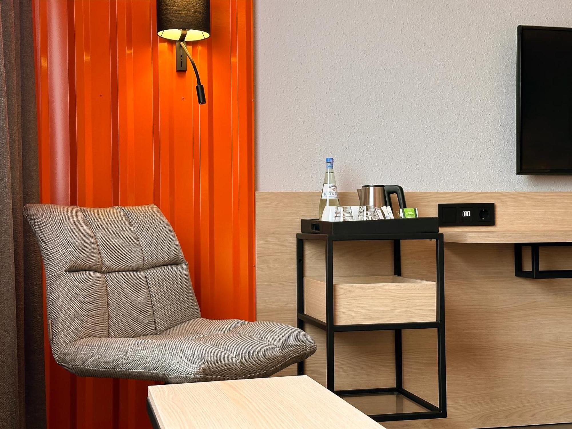 Hotel Ibis Styles Berlin Treptow Habitación foto